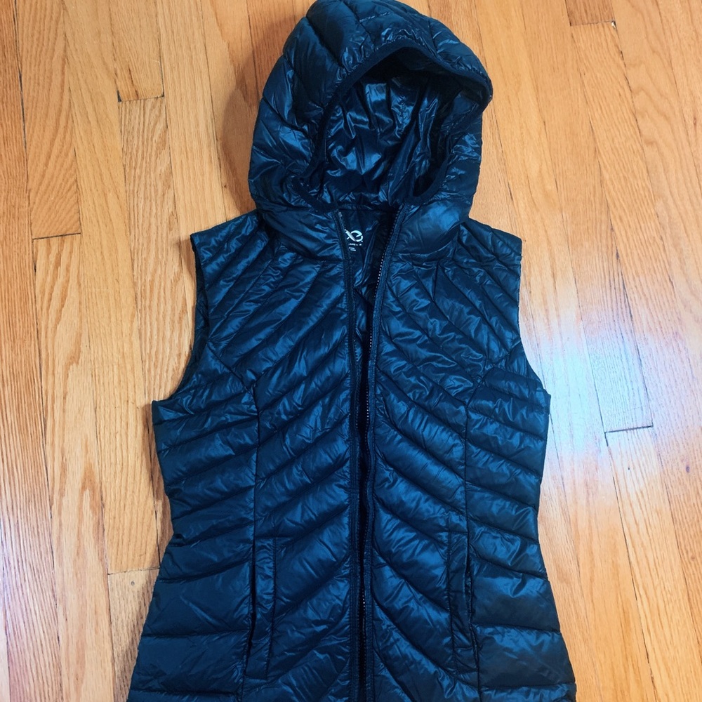 Be by BLANC NOIR lightweight puffer vest 80% down